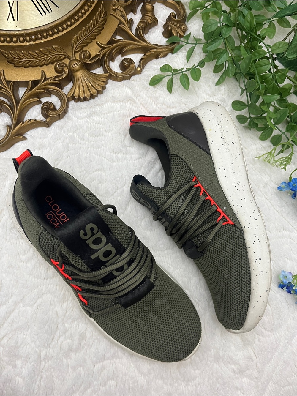 Adidas Cloudfoam Comfort Sneakers size 8